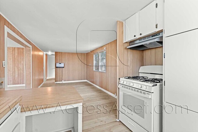 Building Photo - Affordable 2 Bedroom with Yard Space & Functional Layout