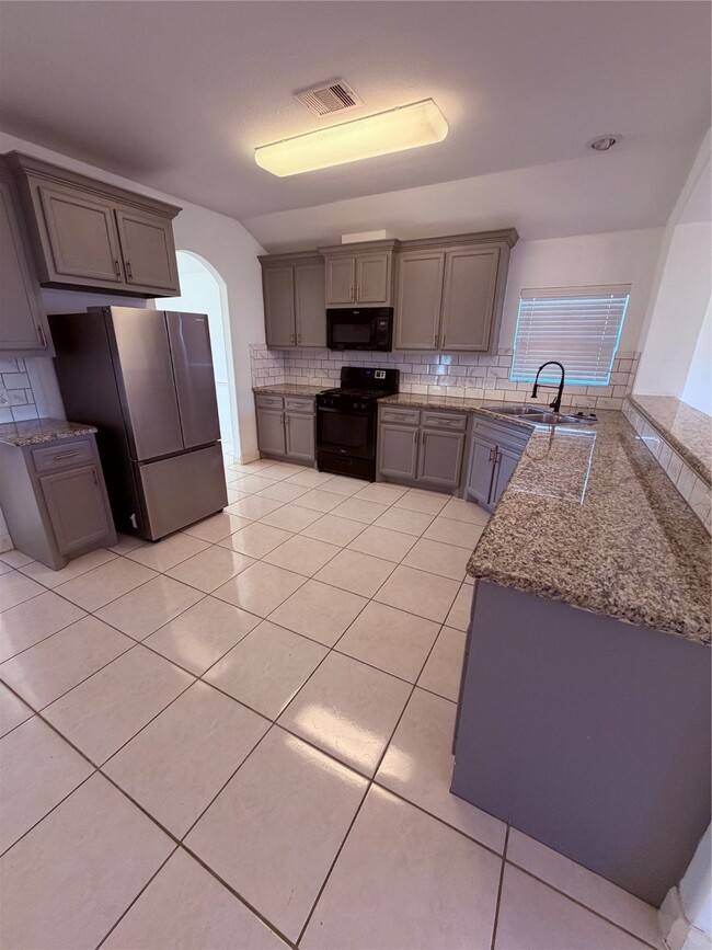 Building Photo - 4915 Manor Stone Ln