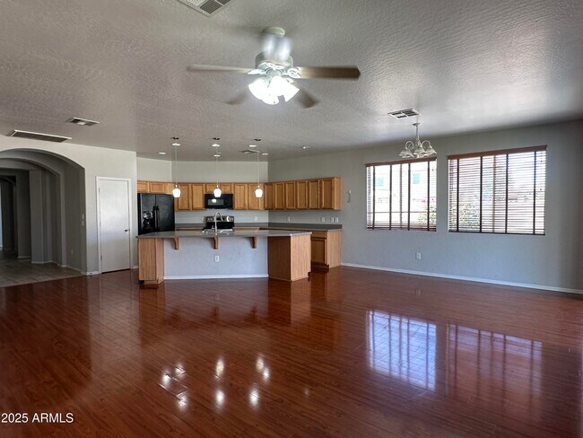 Building Photo - 13524 W Marshall Ave