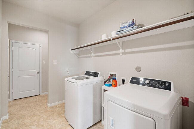 Building Photo - 14300 Congaree Ct