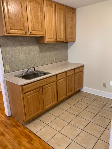 Building Photo - 1186 Grand Ave