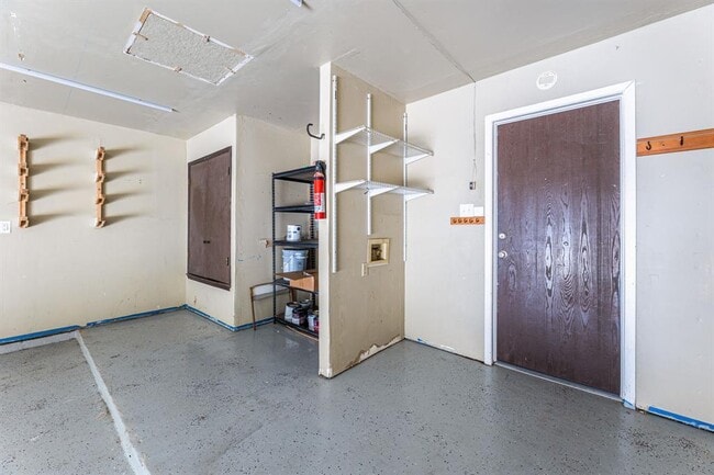 Building Photo - 12914 Pegasus St