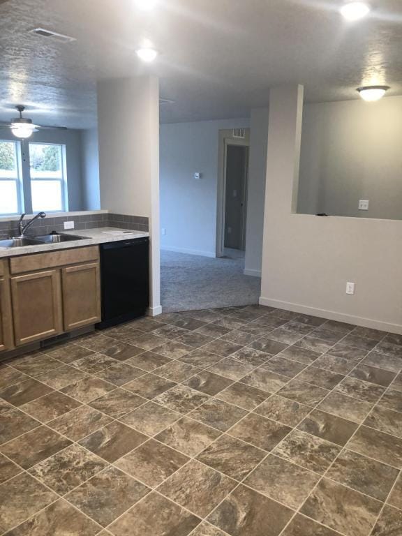 Building Photo - 15066 N Bonelli Ave
