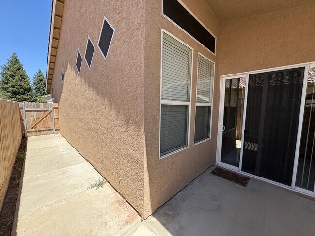 Building Photo - 1523 E Monte Vista Ct
