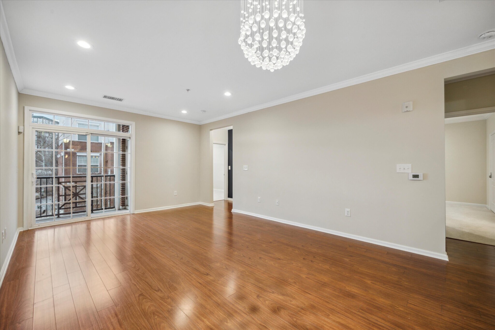 Building Photo - 350 W Elm St