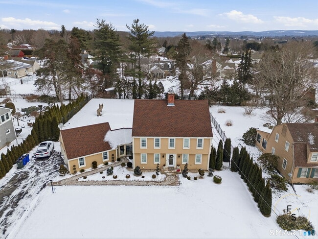 Building Photo - 508 Highland St