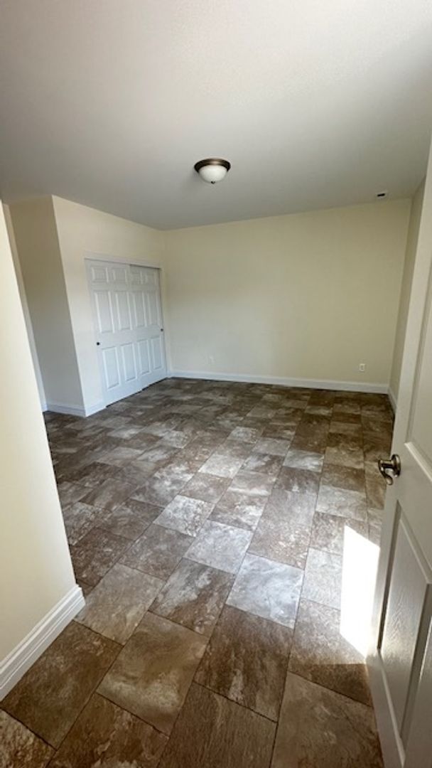 Building Photo - 2206 Gritt Court