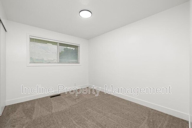 Building Photo - 549 N 600 E