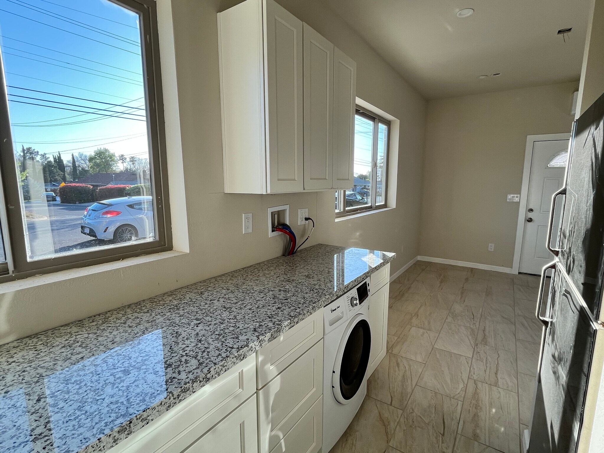 Building Photo - 5209 Olive Dr