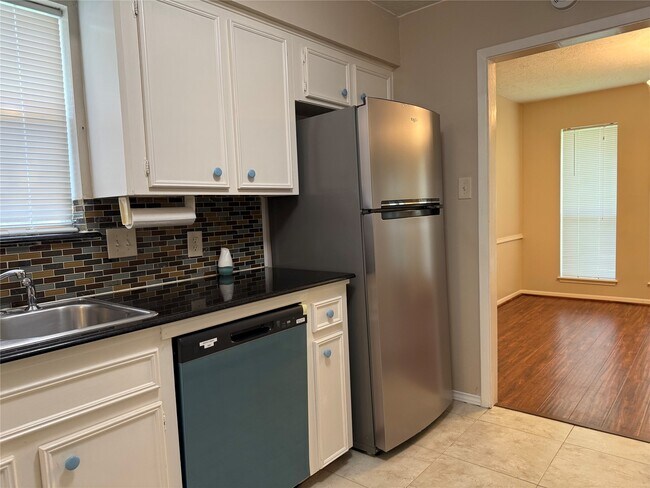 Building Photo - 13430 Exton Ln