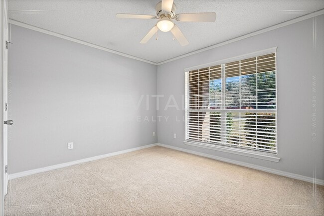 Building Photo - Beautiful 4-Bed 2-Bath Home on Corner Lot in Gated Community