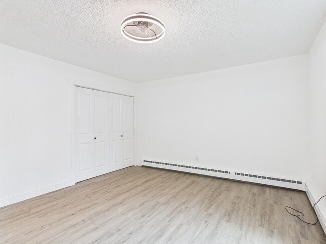 Building Photo - 2663 S Turner St