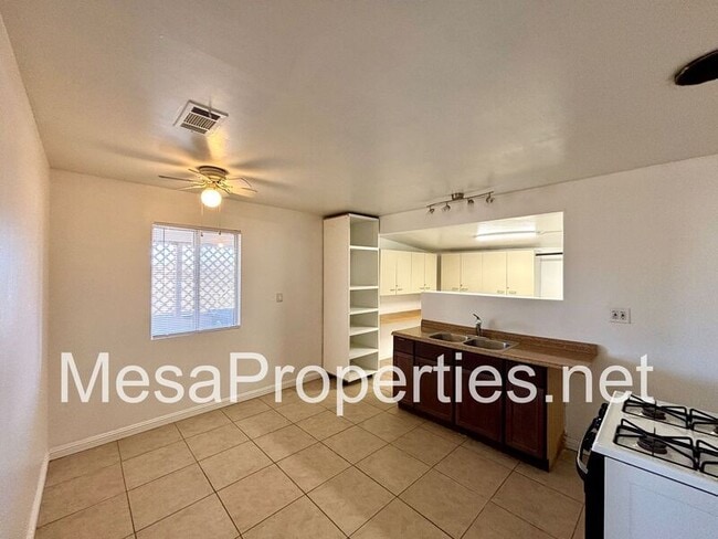 Building Photo - 15235 Cholame Rd