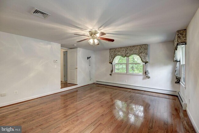 Building Photo - 929 Woburn Ct