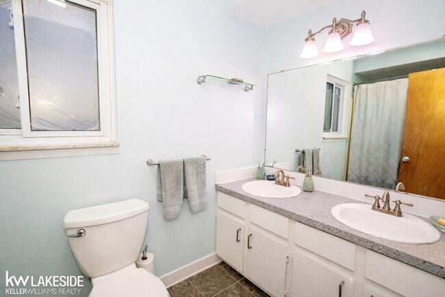 Building Photo - 28115 Little Mack Ave