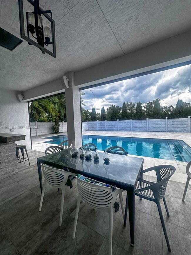 Building Photo - 14680 SW 17th St