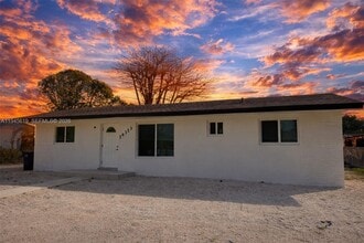 Building Photo - 14313 SW 110th Ave