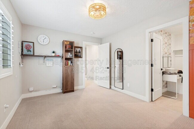 Building Photo - 6311 W Antelope Flt Wy