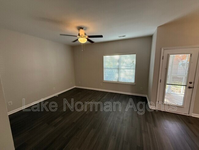 Building Photo - 11613 Truan Ln