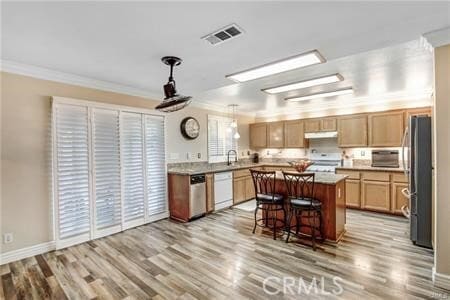 Building Photo - 8982 Dahlia Dr