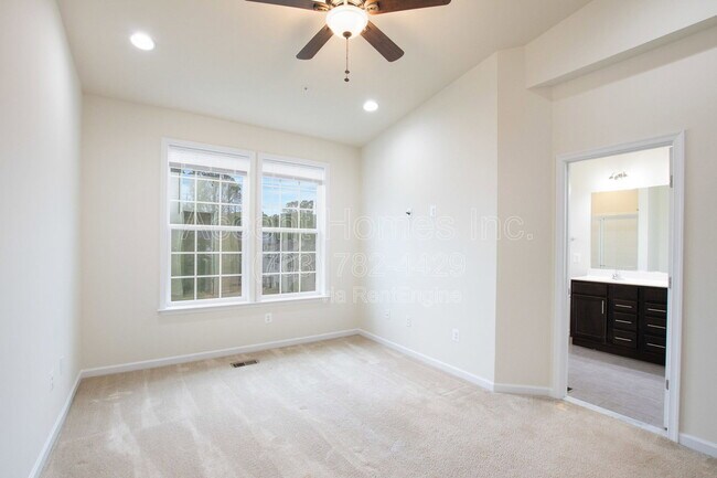 Building Photo - 8605 Sweet Rose Ct