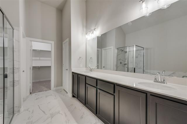 Building Photo - 527 Embargo Dr