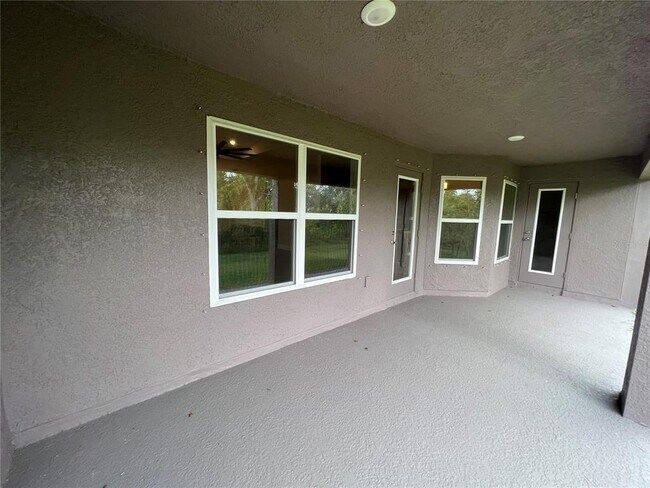Building Photo - 27430 Deep Creek Blvd