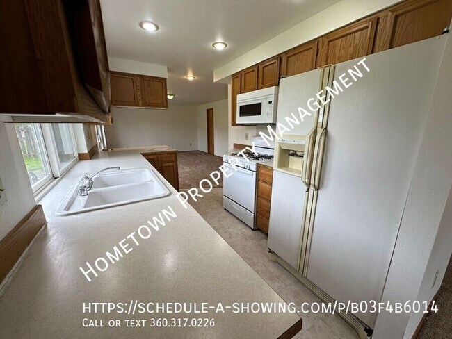 Building Photo - 1800 Lebanon St SE