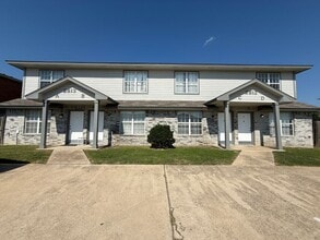 Building Photo - 2813 Cantabrian Dr