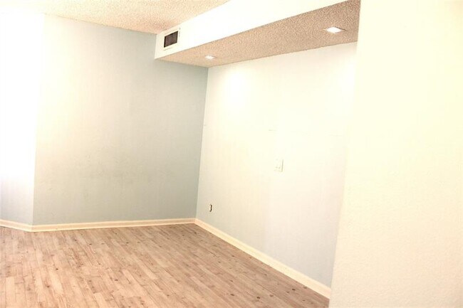 Building Photo - 1000 S Ocean Blvd
