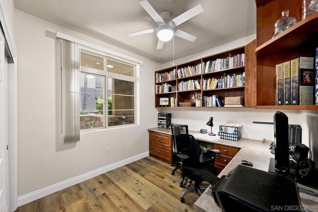 Building Photo - Stylish 3-Bedroom Ground Floor Unit in the...