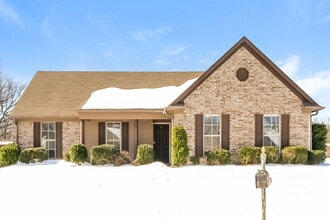 Building Photo - 8213 Park Pike