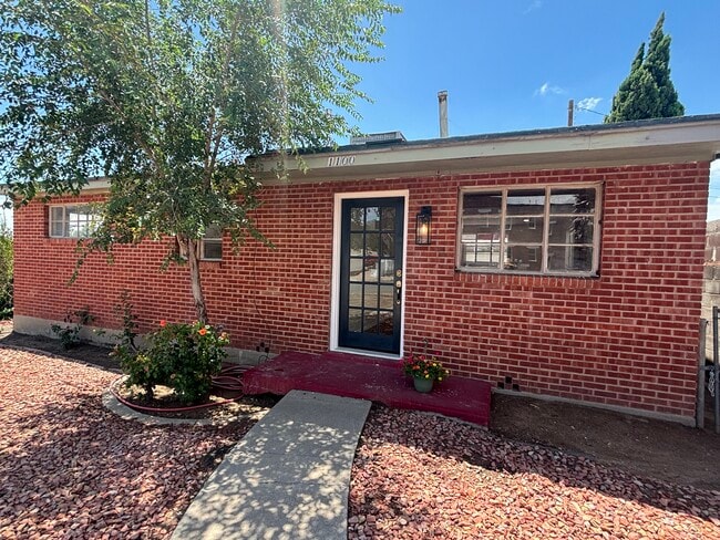 Primary Photo - 1100 Upson Dr
