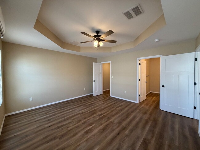 Building Photo - Last BRAND NEW 4BR Duplex left!!!