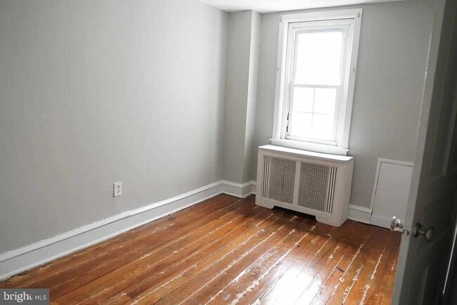 Building Photo - 3265 Salmon St