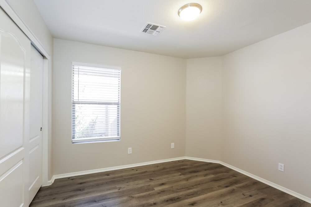 Building Photo - 501 S 125th Ave