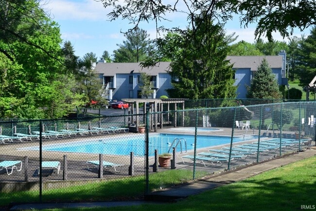 Building Photo - 9022 S Pointe Ridge Ln