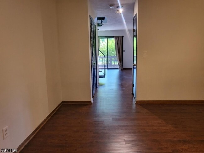 Building Photo - 1 Red Lodge Dr