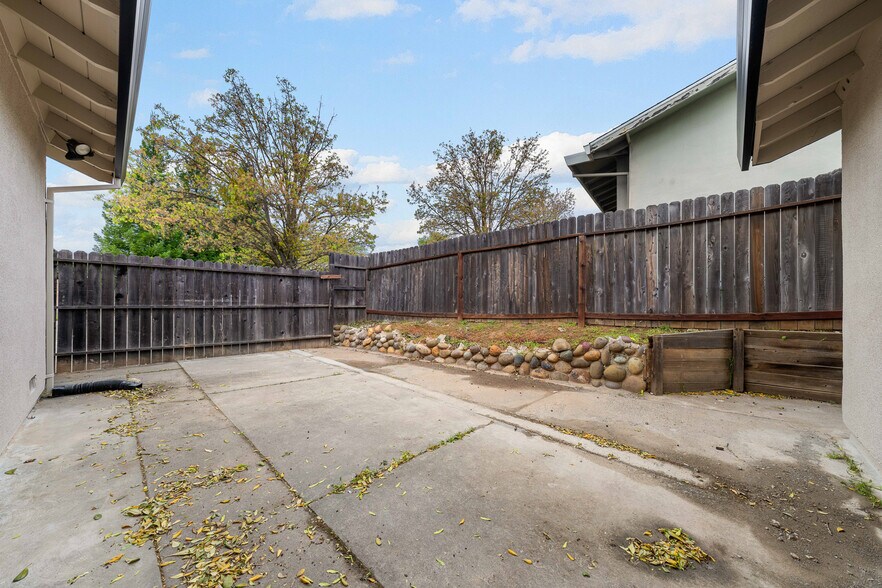 Building Photo - 5900 Ranger Way