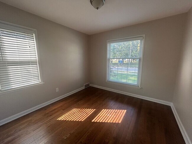 Building Photo - 2155 Harvard-