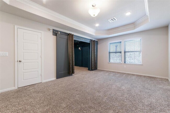 Building Photo - 5104 Alonso Dr