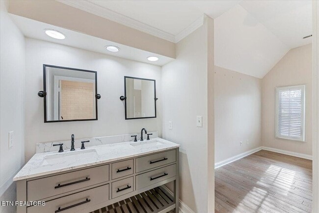 Building Photo - 8930 Wesley Pl