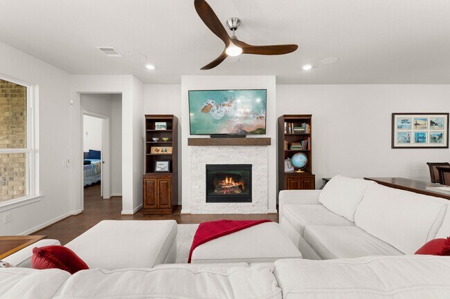Building Photo - 29102 Rustic Orch Ln