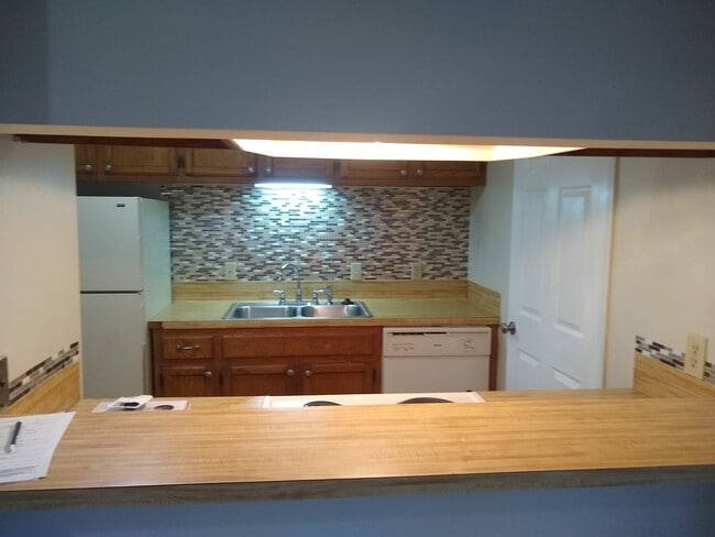 Kitchen - 7816 Bles Ave