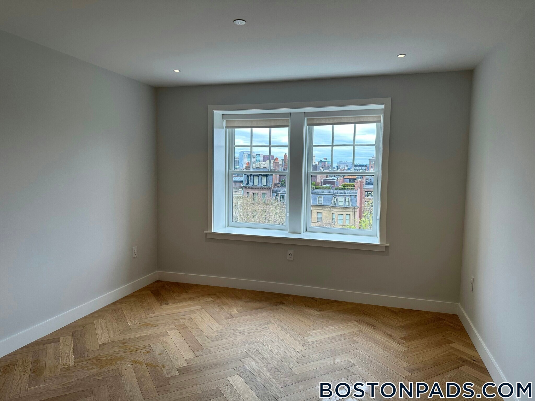 Building Photo - 12 Commonwealth Ave