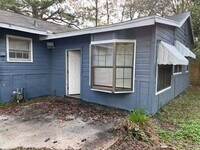 Building Photo - Great to call it home!!