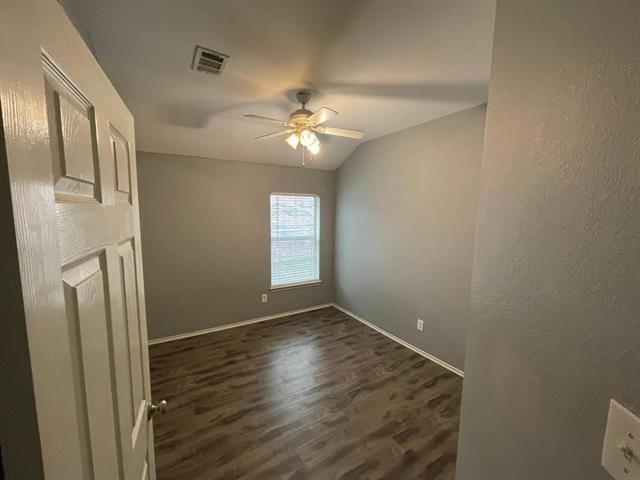 Building Photo - 6937 Willow Crest Dr