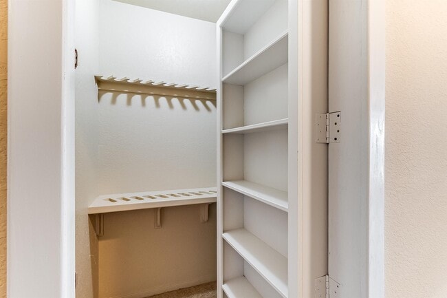 Building Photo - 8321 Co Rd 200