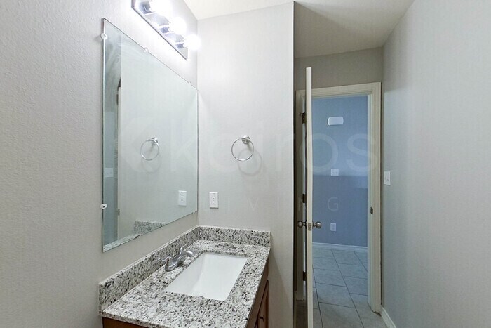 Building Photo - 1709 Buen Camino