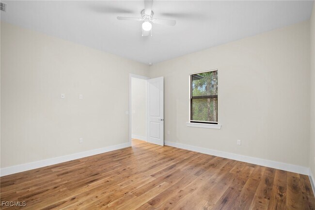 Building Photo - 3244 32nd Ave SE